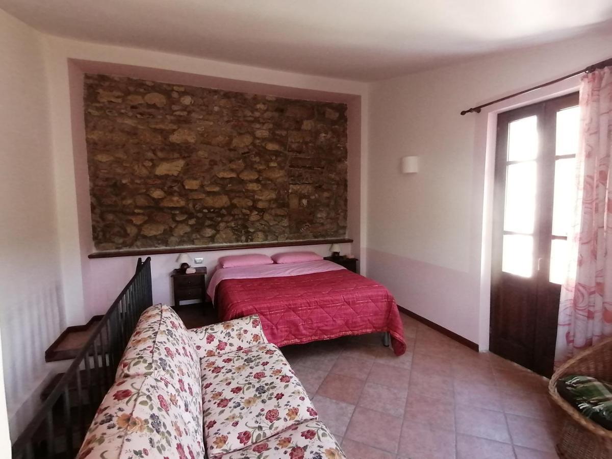 Casale Le Due Querce Guest House Ferentillo ภายนอก รูปภาพ