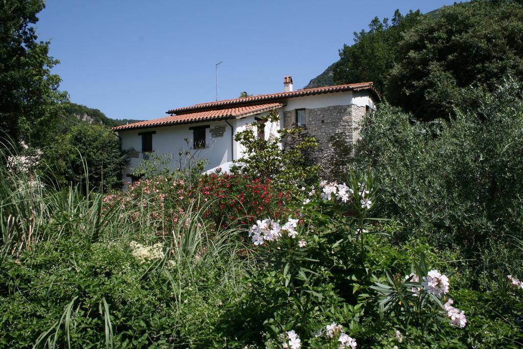 Casale Le Due Querce Guest House Ferentillo ภายนอก รูปภาพ