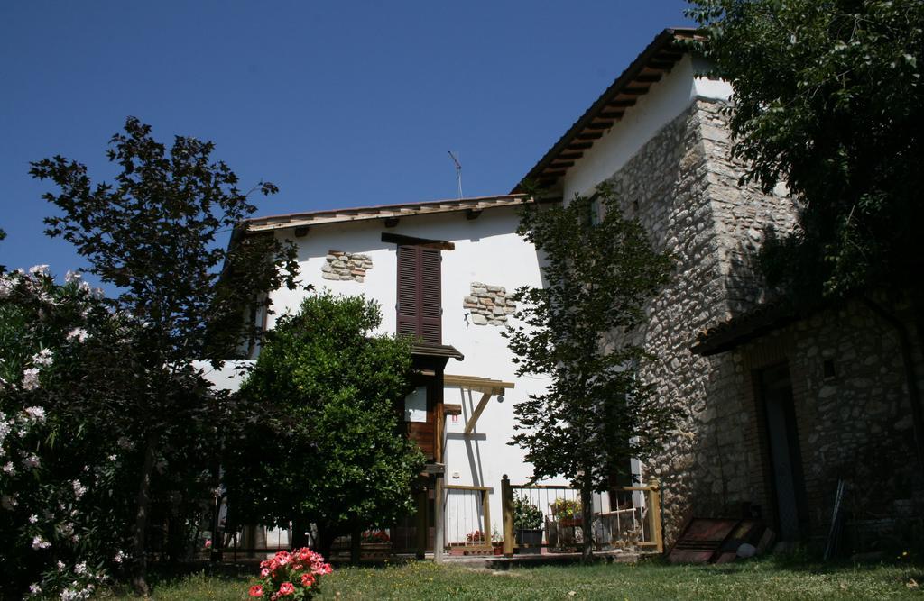 Casale Le Due Querce Guest House Ferentillo ภายนอก รูปภาพ